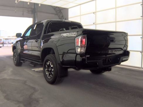 Used 2020 Toyota Tacoma TRD Off-Road w/ Technology Package AWD/4WD image 6