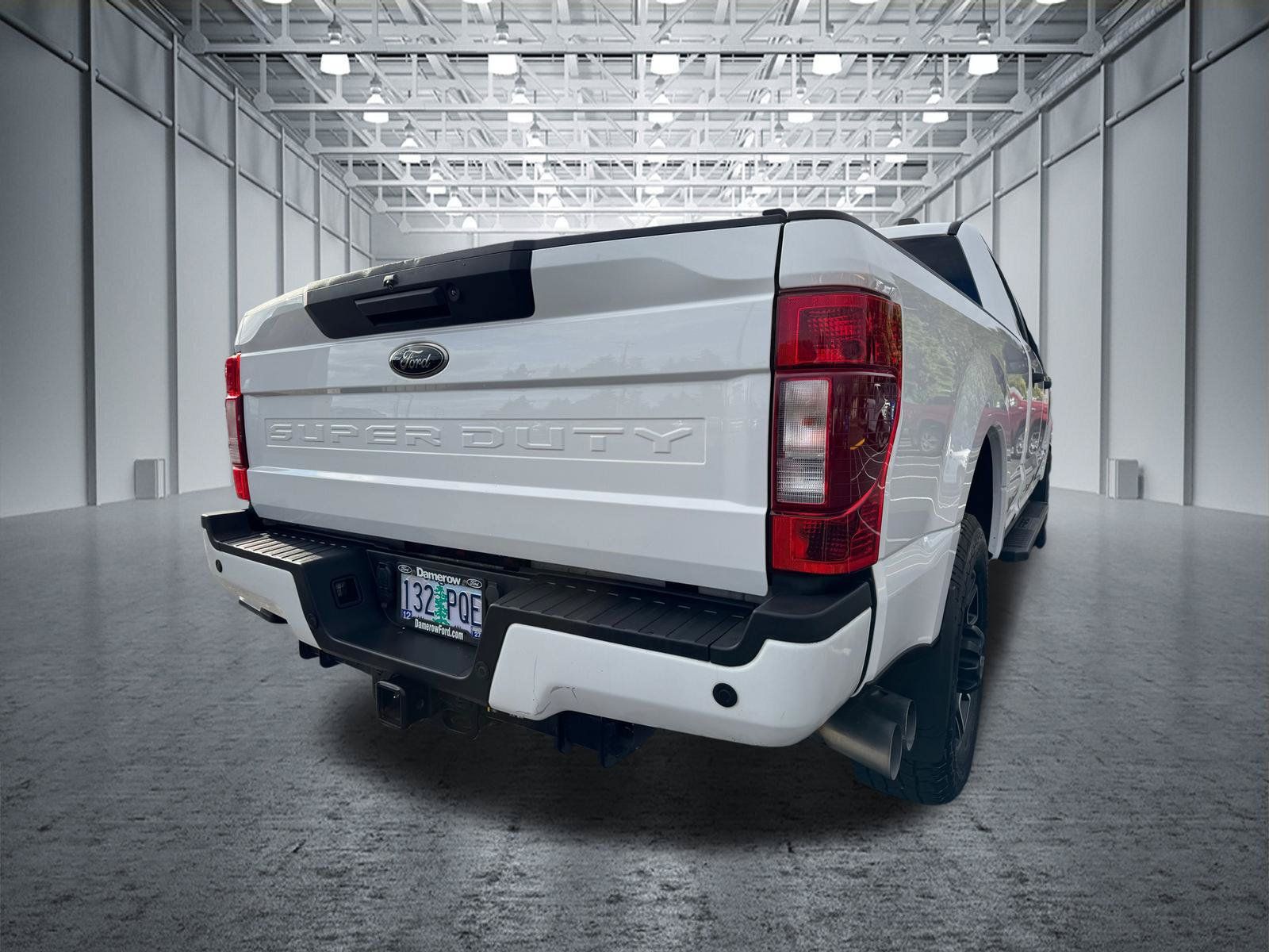 Used 2022 Ford F350 XLT w/ Black Appearance Package AWD/4WD image 17