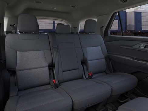 New 2026 Ford Explorer Active RWD image 11
