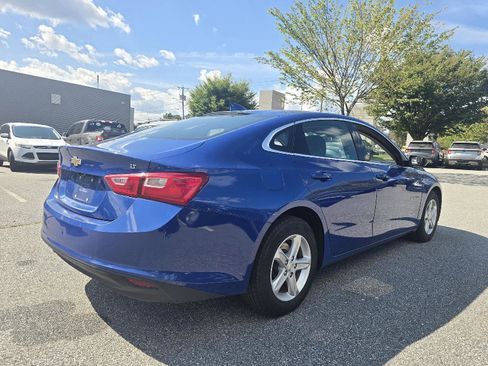Used 2023 Chevrolet Malibu LT image 3