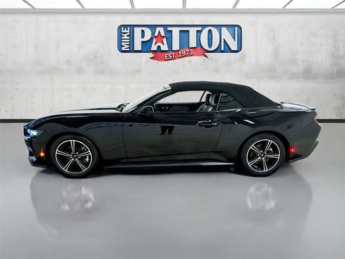 Used 2024 Ford Mustang Premium image 4