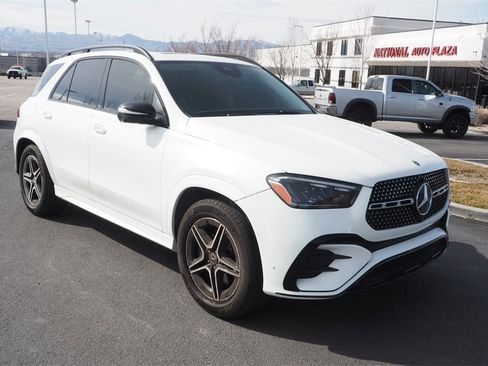 Used 2025 Mercedes-Benz GLE 350 4MATIC w/ AMG Line Exterior image 6