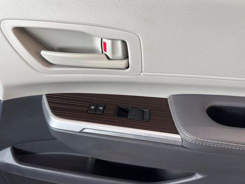 Certified 2023 Toyota Sienna LE image 20