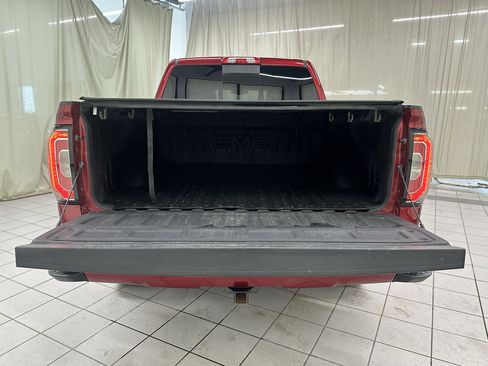 Used 2018 GMC Sierra 1500 SLT AWD/4WD image 8