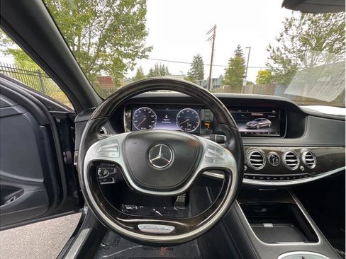 Used 2015 Mercedes-Benz S 550 Sedan image 7