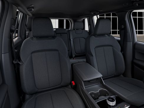 New 2026 Jeep Grand Cherokee Laredo X image 16