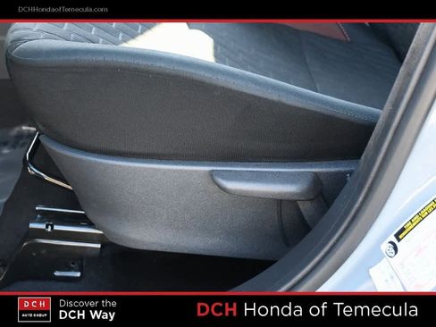 Used 2023 Nissan Kicks SR image 17