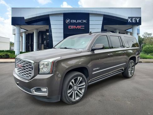 Used 2019 GMC Yukon XL Denali w/ Denali Ultimate Package RWD image 3