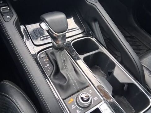 Used 2022 Kia Telluride SX w/ SX Prestige Package image 31