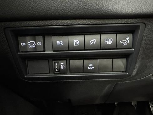 Used 2025 Toyota Sequoia SR5 w/ SR5 Premium Package AWD/4WD image 22