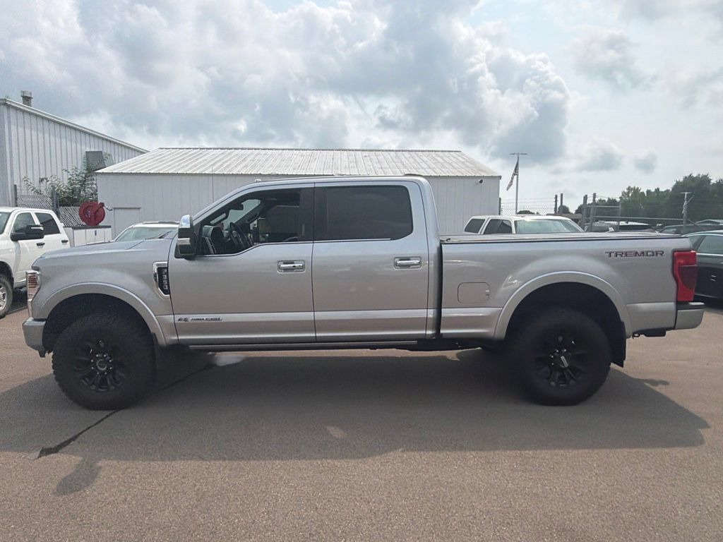 Used 2021 Ford F350 Platinum w/ Tremor Off-Road Package AWD/4WD image 9
