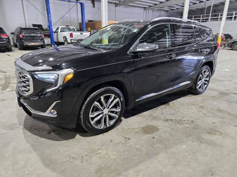 Used 2019 GMC Terrain Denali w/ Advanced Safety Package AWD/4WD image 1