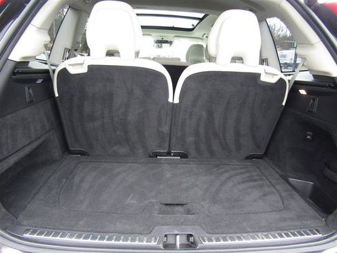 Used 2018 Volvo XC90 T5 Momentum w/ Convenience Package image 53