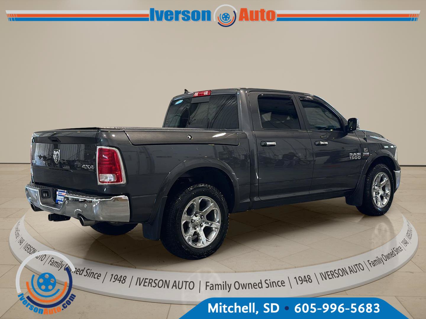 Used 2017 RAM 1500 Laramie w/ Convenience Group AWD/4WD image 7