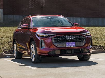 Certified 2025 Audi Q5 Premium Plus w/ Premium Plus