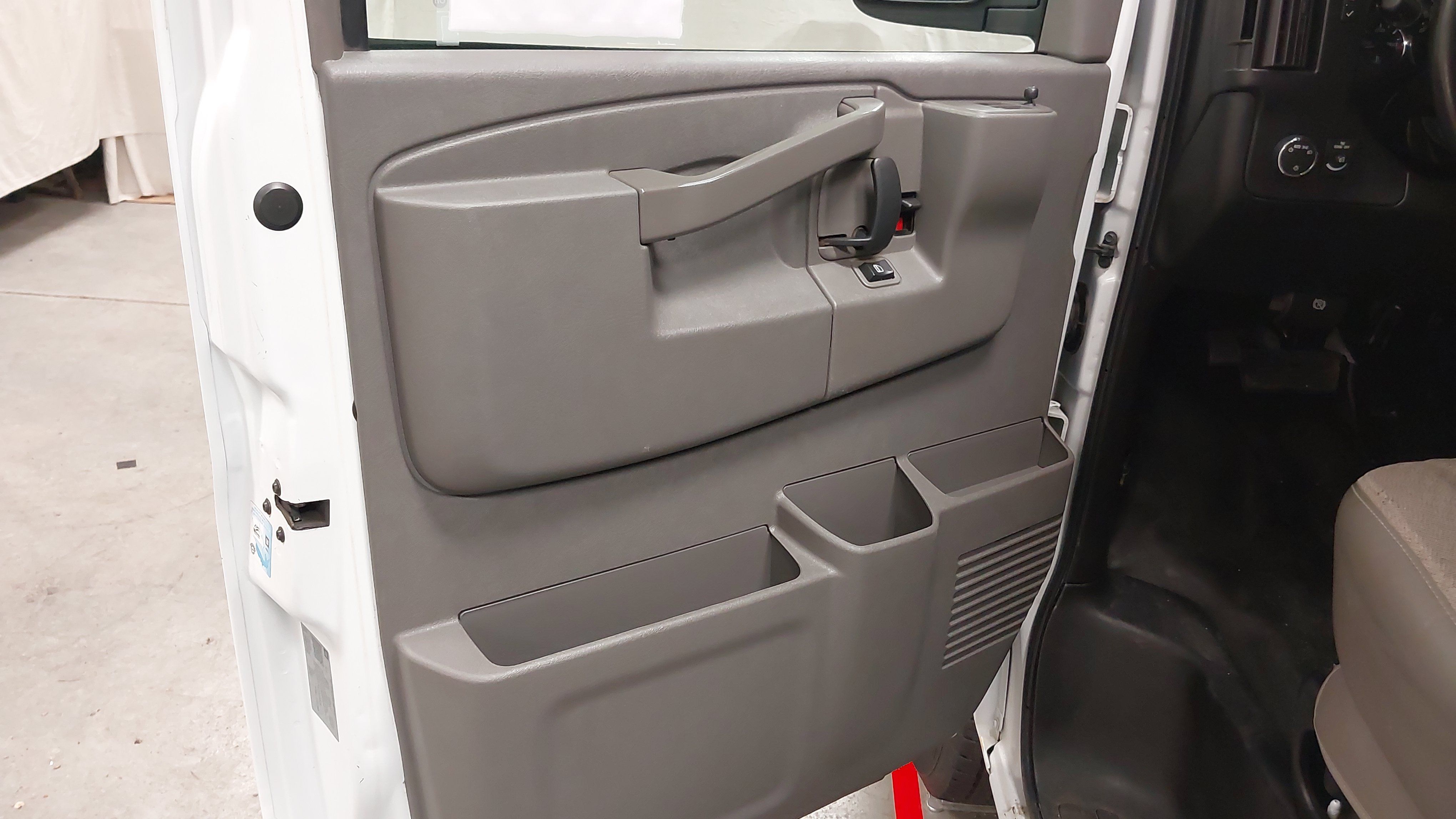 Used 2020 Chevrolet Express 2500 w/ Driver Convenience Package RWD image 24