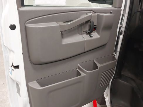 Used 2020 Chevrolet Express 2500 w/ Driver Convenience Package RWD image 24