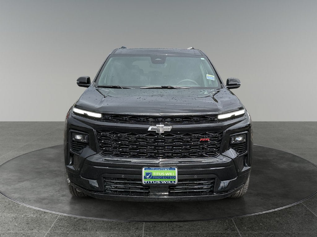 Used 2024 Chevrolet Traverse RS AWD/4WD image 2