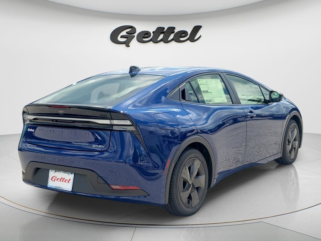 New 2027 Toyota Prius Plug-In Hybrid FWD image 5