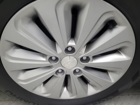 Used 2016 Hyundai Sonata SE image 31