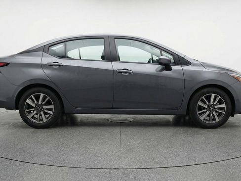 Used 2025 Nissan Versa SV FWD image 11