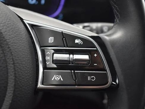 Used 2025 Kia Seltos S FWD image 23