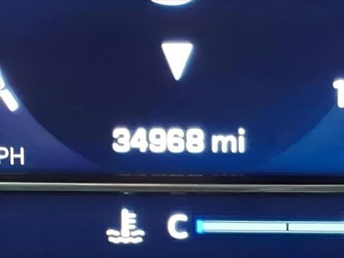 Used 2024 Chevrolet Silverado 1500 RST image 32