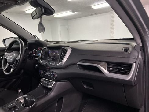 Certified 2024 GMC Terrain SLE w/ Driver Convenience Package AWD/4WD image 27