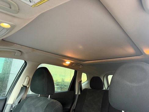 Used 2016 Nissan Rogue SV w/ SV Premium Package AWD/4WD image 10
