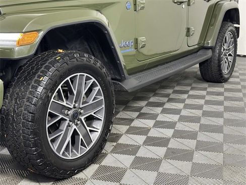 Used 2024 Jeep Wrangler High Altitude image 13