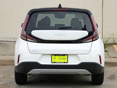 Used 2025 Kia Soul S FWD image 47