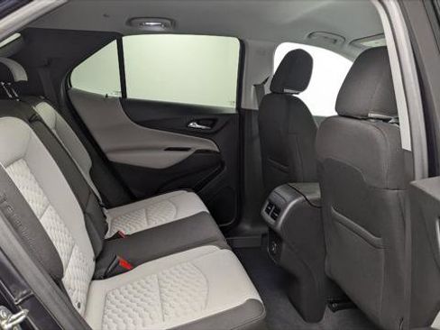 Used 2020 Chevrolet Equinox LS w/ LS Convenience Package image 19