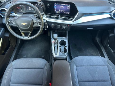 Used 2024 Chevrolet Trax LS FWD image 13