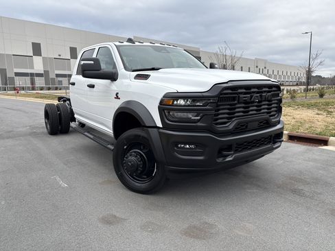 New 2026 RAM 5500 Tradesman image 2