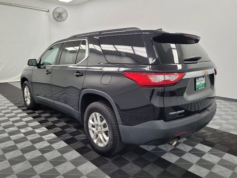 Used 2021 Chevrolet Traverse LT FWD image 5