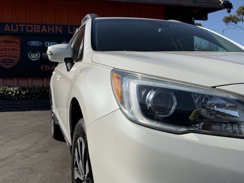 Used 2017 Subaru Outback 2.5i Limited AWD/4WD image 31