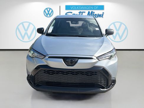 Used 2025 Toyota Corolla Cross AWD Hybrid image 2