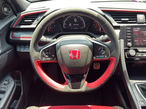 Used 2021 Honda Civic Type R image 16