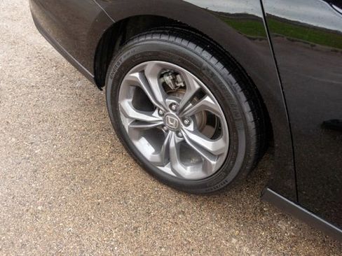 Used 2024 Honda Accord EX image 9