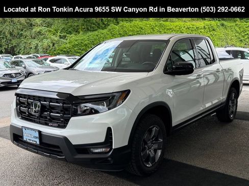 Used 2025 Honda Ridgeline Sport+ image 4