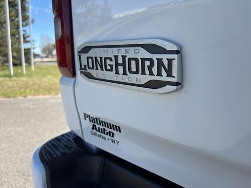 Used 2022 RAM 1500 Limited w/ Body-Colour Bumper Group AWD/4WD image 9