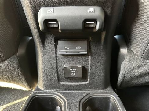 Used 2020 Jeep Gladiator Overland image 13