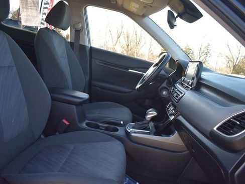 Used 2023 Kia Seltos LX image 13