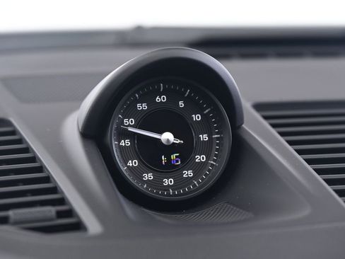 Used 2025 Porsche 911 Carrera image 27