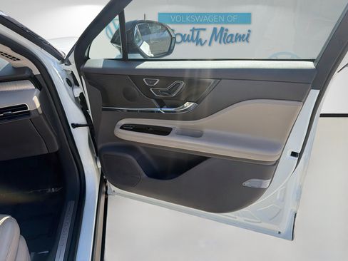 Used 2023 Lincoln Corsair FWD image 32