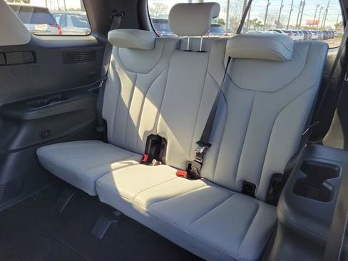 Used 2024 Hyundai Palisade SEL image 9