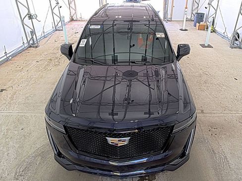 Used 2023 Cadillac Escalade Sport AWD/4WD image 2