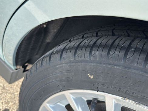 Used 2013 Ford C-MAX SE FWD image 9