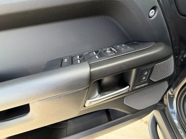 Used 2023 Land Rover Defender 110 Carpathian Edition AWD/4WD image 11