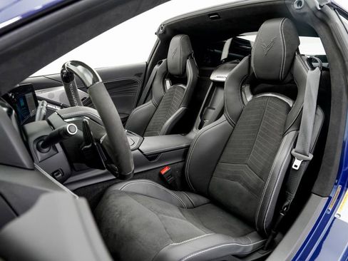 Used 2025 Chevrolet Corvette Z06 w/ Battery Protection Package image 8